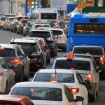 Autos, die im Stau stehen